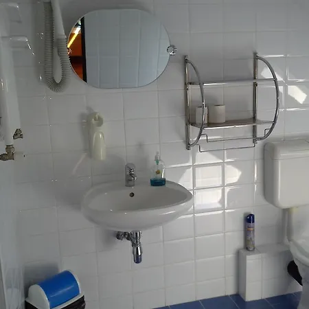 Korona Szallo Otel *