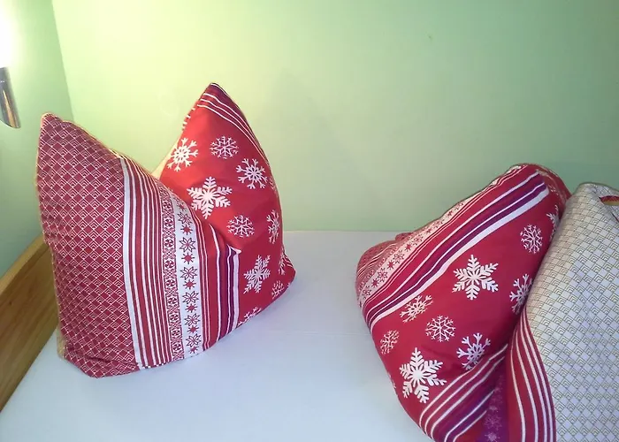 Korona Szallo Hotell *