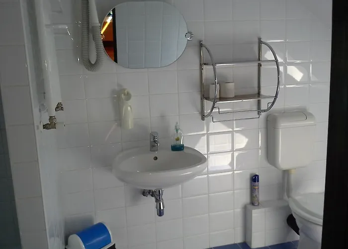 Korona Szallo Hotell *